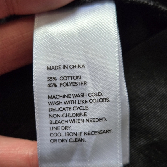 KATE SPADE Saturday Black Cotton Shorts. Size 2 - Picture 13 of 15